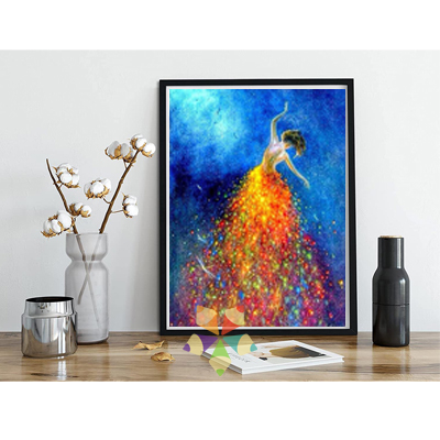 Bailarina de Colores con Destellos de Pintura