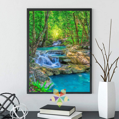 Río Celeste Poza con Cascada Bosque Tropical