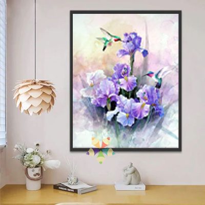 Colibrí Bosque Nuboso Lluvioso Flores Intenso Plantas Flores Tropicales Color Frescura Alas Pétalos Néctar Joya del Bosque Iris Morados Pétalos