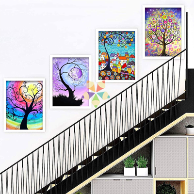 Árbol Arremolinado Ramitas Arcoiris Cielo de Colores Árbol Arremolinado Ramitas Pueblito Casitas Cielo Árbol Arremolinado Ramitas Ojos turcos protectores